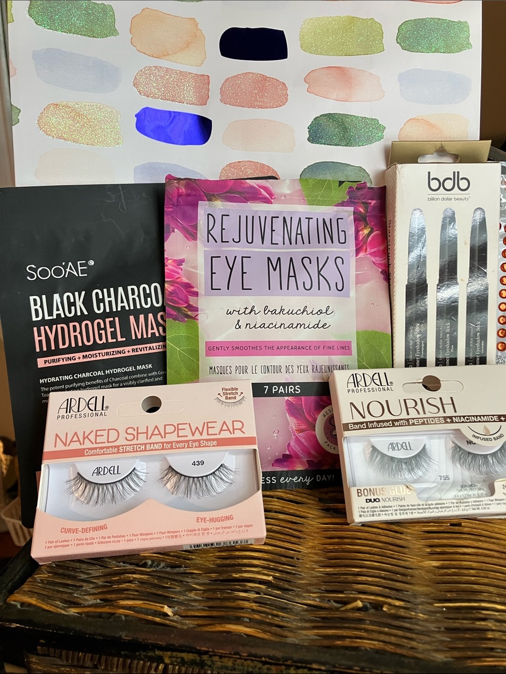Ardell Naked Shapewear & Nourish Eyelashes Duo, BDB eyeshadow & 7 Eye/Face Masks